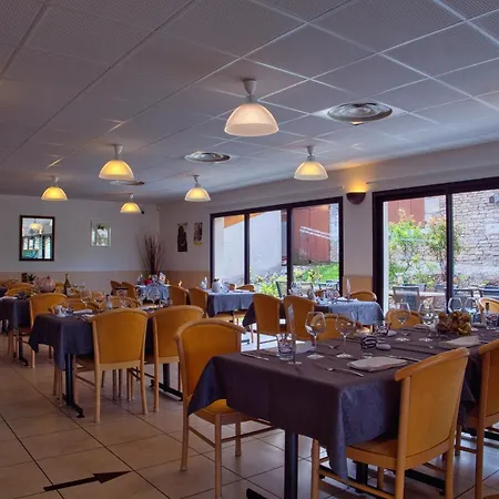 Hotel Le Champ Des Lys