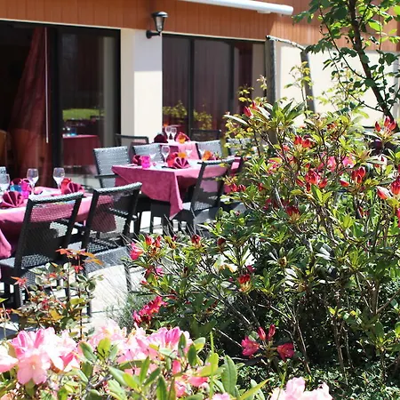 Le Champ Des Lys Hotel